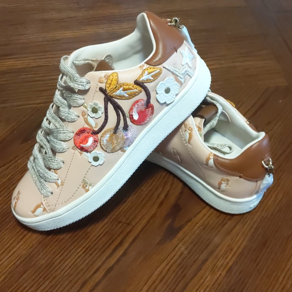 Coach cherry patch shoes, without box